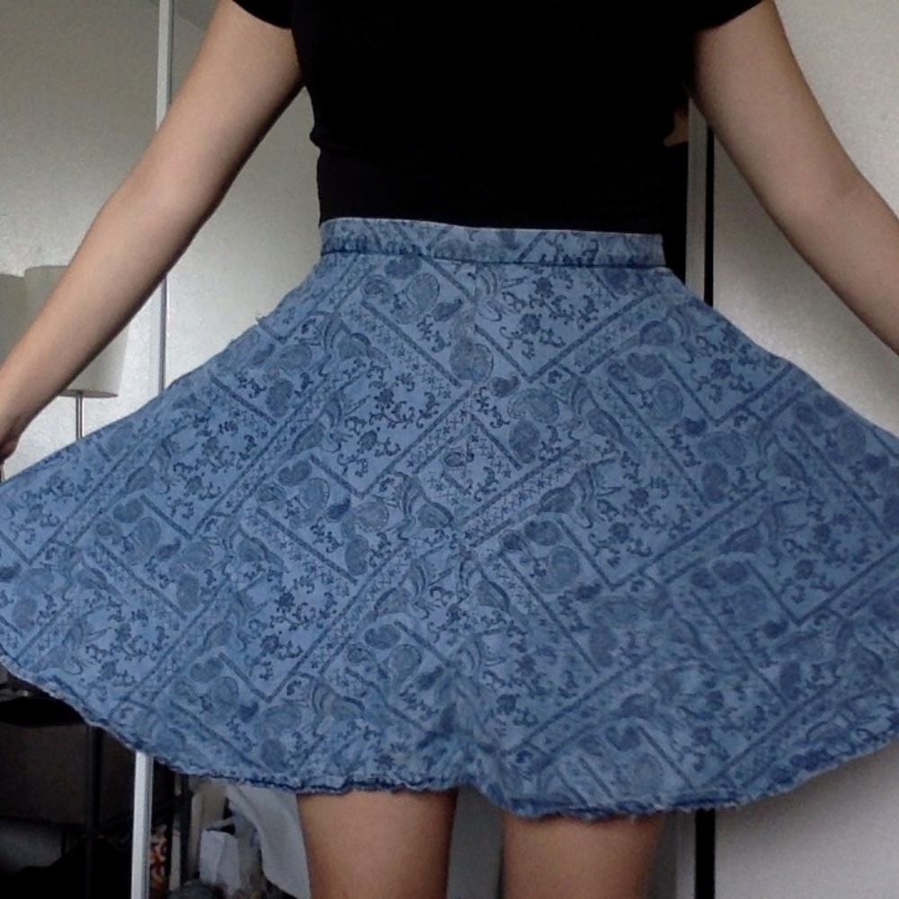 vintage denim skirt w/pockets